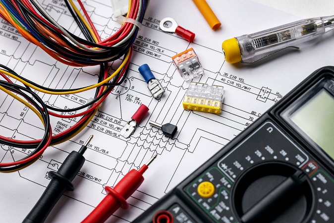 電気工事士に必要な知識と技術の習得